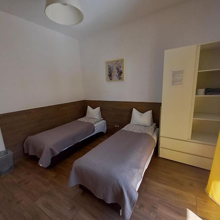 Geodezyjna'70 Cozy Rooms P1 Warszawa Exteriör bild